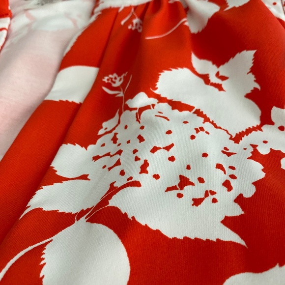 Mahi Gold Lauren Dress Summer Silhouette in Poppy Small - Picture 8 of 9